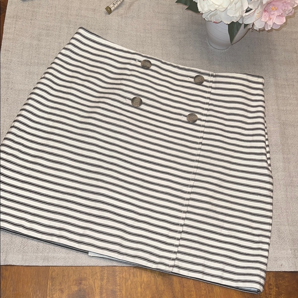 LOFT Black and White Striped Pencil Skirt